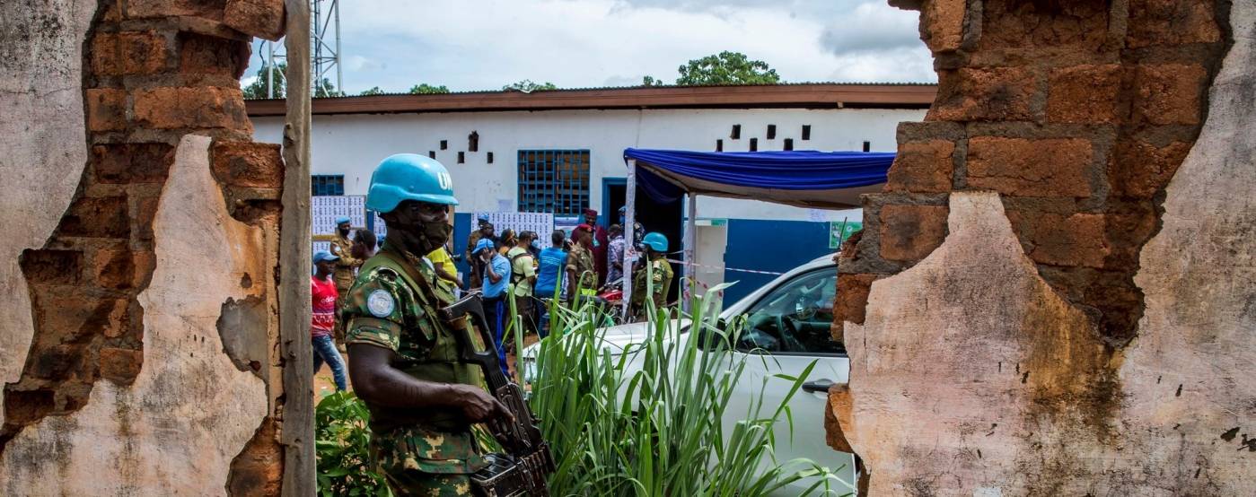 FN-styrken MINUSCA passer på at befolkningen i Bangui kan stemme trygt under valget i mai 2021. Foto: UN Photo.
